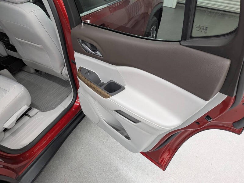2022 GMC Acadia SLE