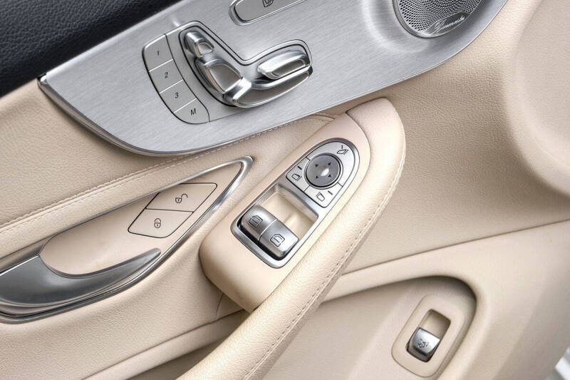 2019 Mercedes-Benz C-Class C 300