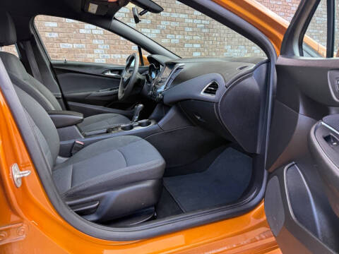 2017 Chevrolet Cruze LT Auto