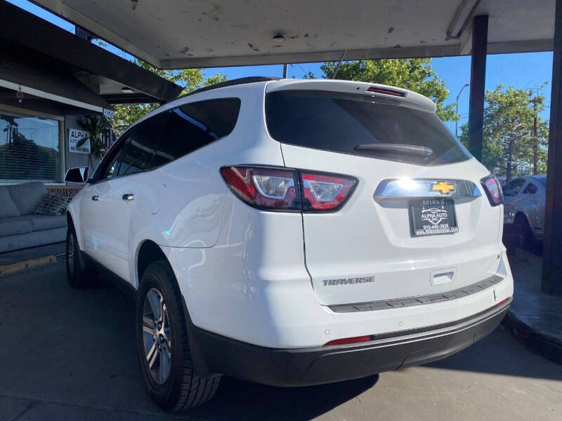 2017 Chevrolet Traverse LT