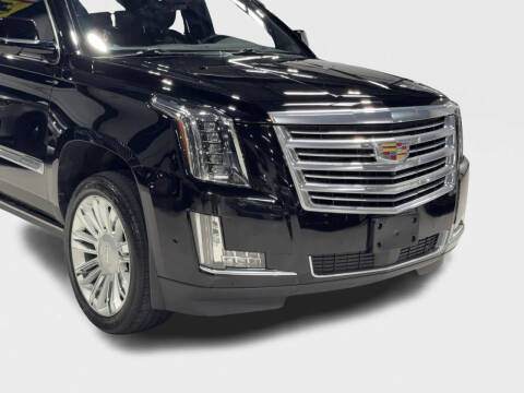 2019 Cadillac Escalade Platinum