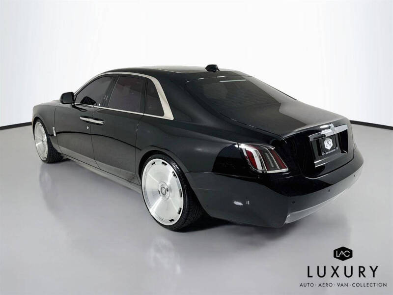 2025 Rolls-Royce Ghost