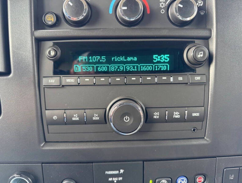 2025 Chevrolet Express 2500