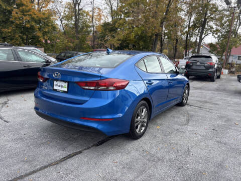 2017 Hyundai Elantra SE