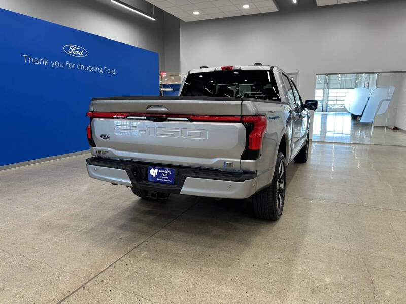 2023 Ford F-150 Lightning XLT