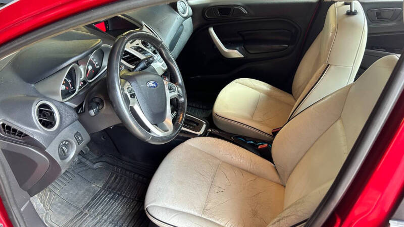 2011 Ford Fiesta SES