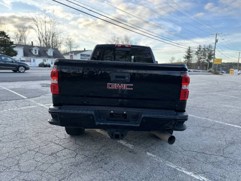 2017 GMC Sierra 3500HD Denali