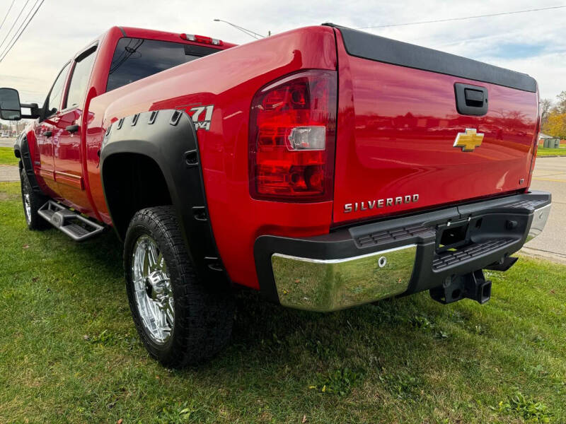 2012 Chevrolet Silverado 2500HD LT photo 12