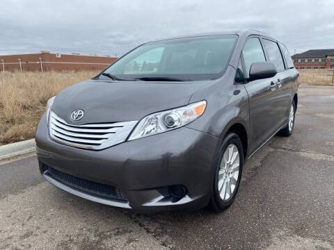 2016 Toyota Sienna for sale at ONG Auto in Farmington MN