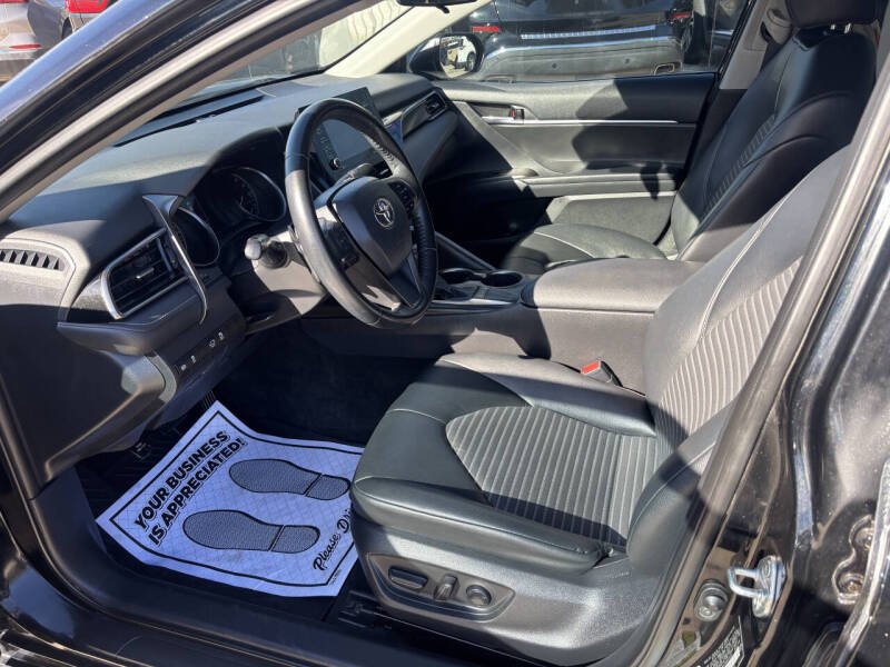 2022 Toyota Camry SE