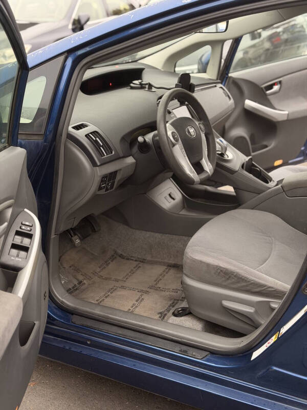 2010 Toyota Prius II