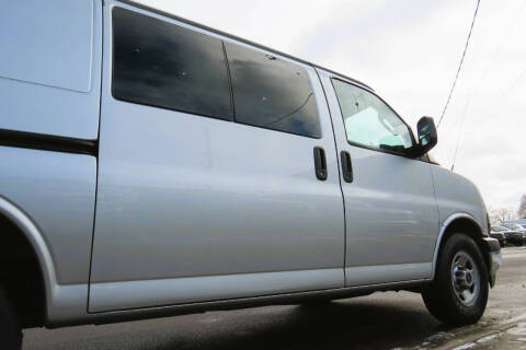 2017 GMC Savana 2500