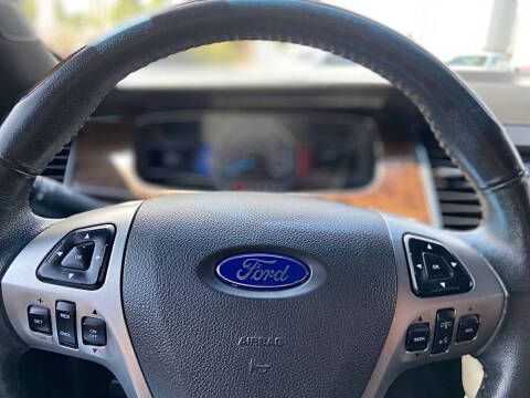 2017 Ford Taurus Limited