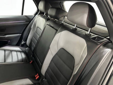 2025 Volkswagen Golf GTI SE