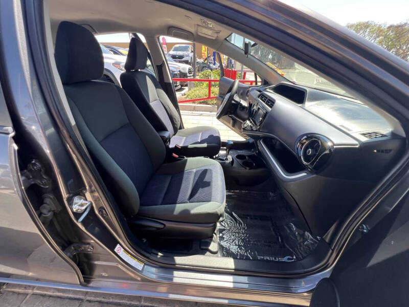 2016 Toyota Prius c