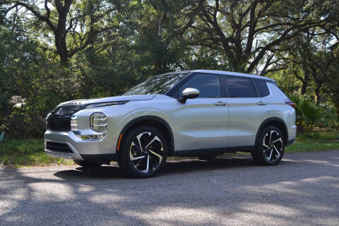 2022 Mitsubishi Outlander SE