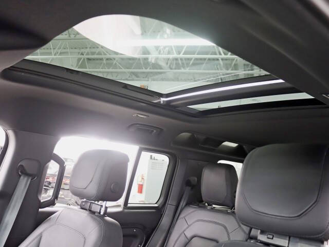 2023 Land Rover Defender