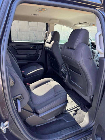 2017 Chevrolet Traverse LS