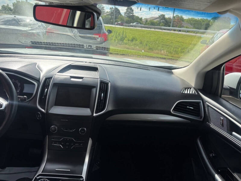2020 Ford Edge SEL