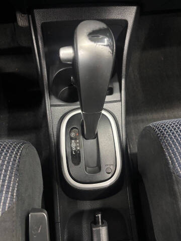 2011 Nissan Versa 1.8 SL