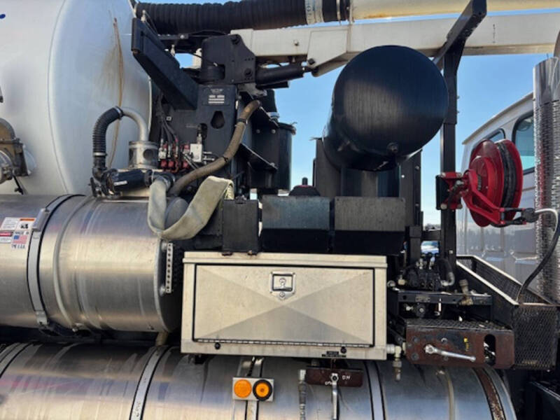 2003 Sterling LT7500 Series