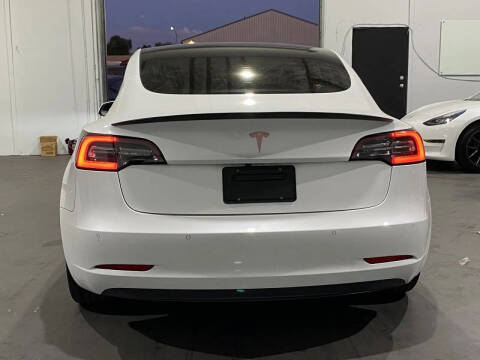 2020 Tesla Model 3