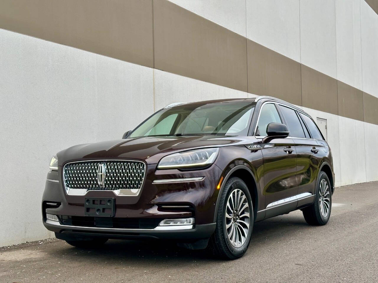 2023 Lincoln Aviator for sale at Phoenix Motor Co in Romulus, MI