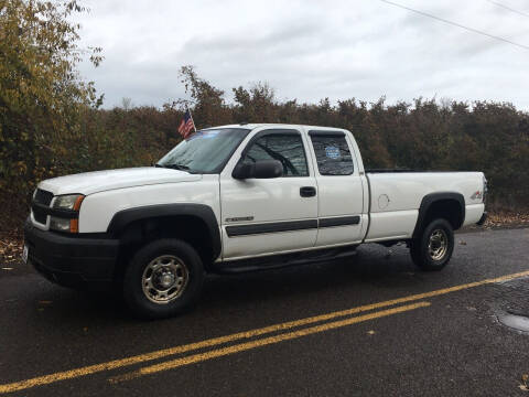 2004 Chevrolet Silverado 2500HD for sale at M AND S CAR SALES LLC in Independence OR