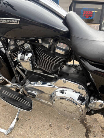 2022 Harley-Davidson Street Glide