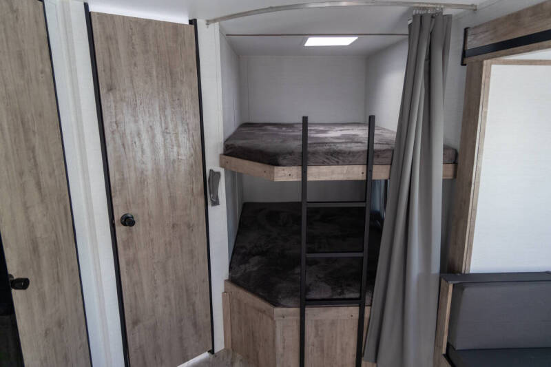 2025 Gulfstream 269BH