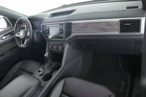 2022 Volkswagen Atlas Cross Sport SE 4Motion