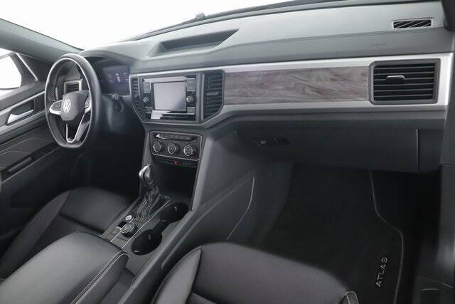 2022 Volkswagen Atlas Cross Sport SE 4Motion