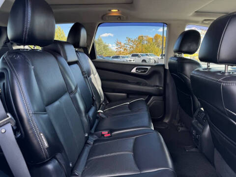 2018 Nissan Pathfinder Platinum