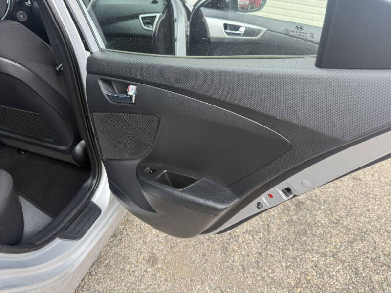 2017 Hyundai Veloster