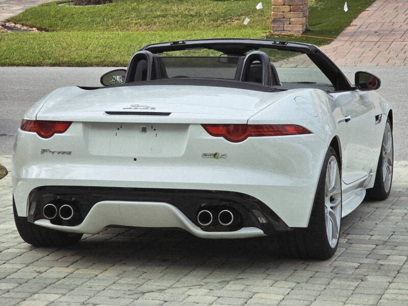 2016 Jaguar F-TYPE R