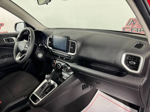 2022 Hyundai Venue SE