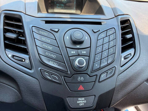 2014 Ford Fiesta SE