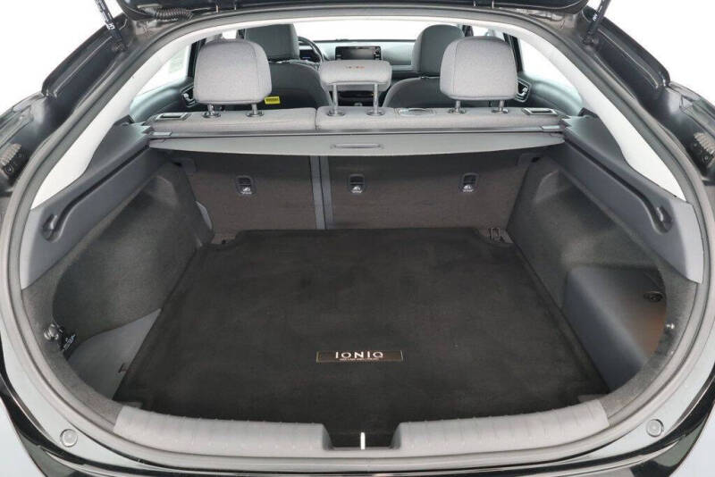 2021 Hyundai Ioniq Plug-in Hybrid SE