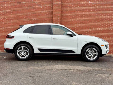 2017 Porsche Macan