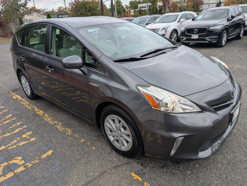 2012 Toyota Prius v Three