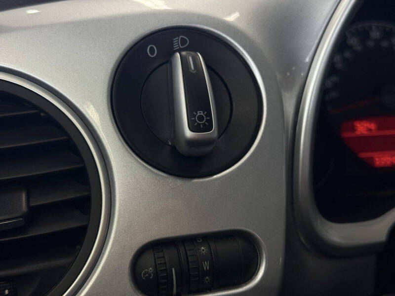2012 Volkswagen Beetle