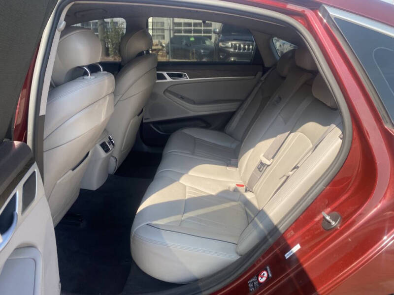 2015 Hyundai Genesis