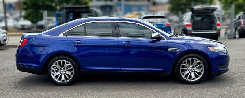 2013 Ford Taurus Limited