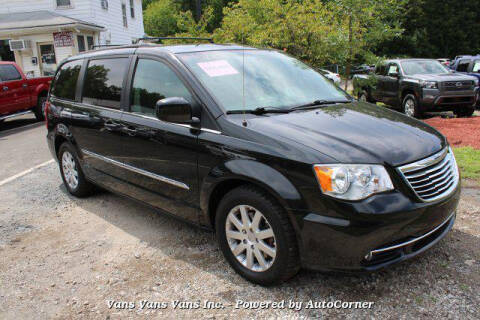 2014 Chrysler Town and Country for sale at Vans Vans Vans INC in Blauvelt NY