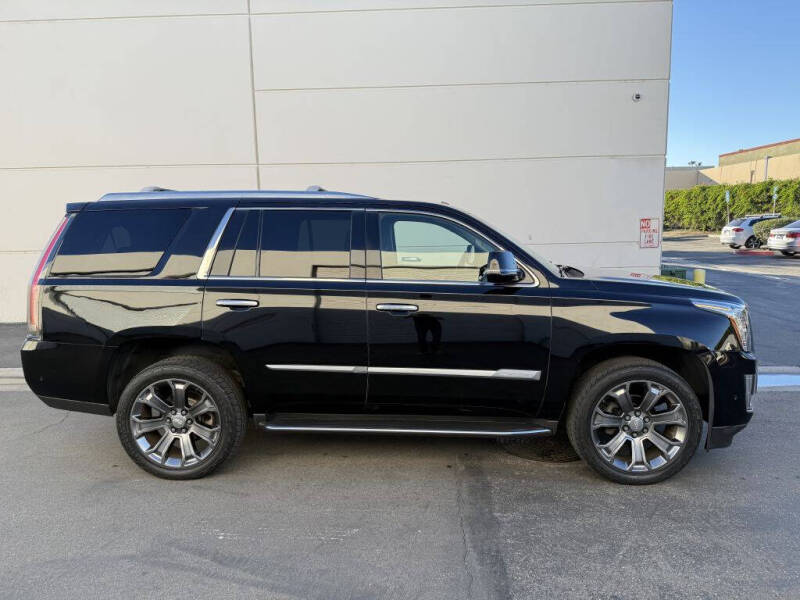 2018 Cadillac Escalade Standard