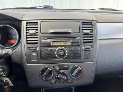 2011 Nissan Versa 1.8 S