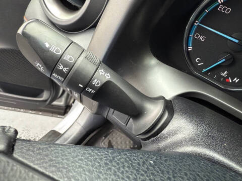 2017 Toyota RAV4 Hybrid SE