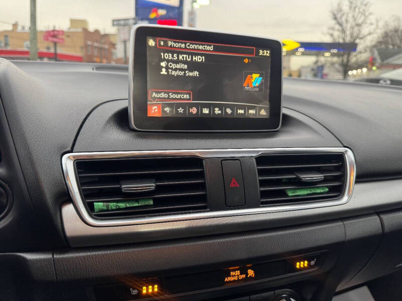 2015 Mazda MAZDA3 s Touring