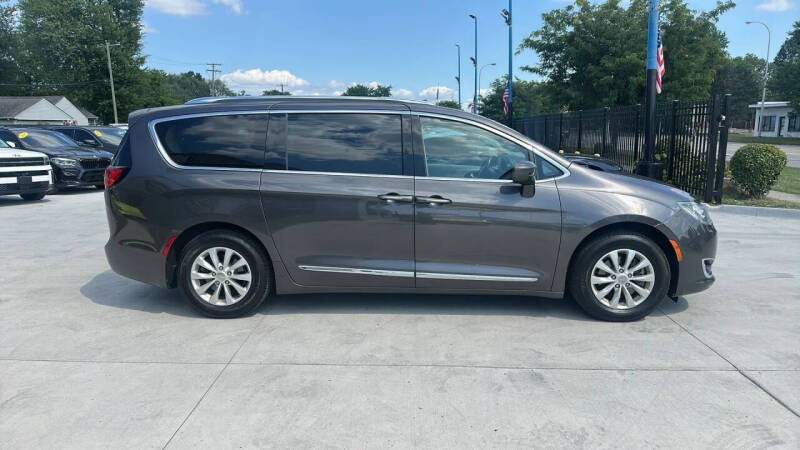2018 Chrysler Pacifica Touring L
