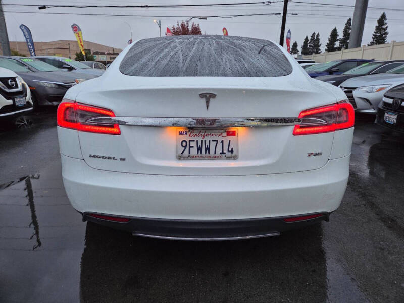 2013 Tesla Model S Performance